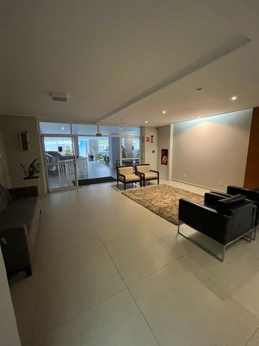 Apartamento Mobiliado Com 3 Quartos Com Suíte E Varanda Na Ponta Verde Rua Deputado José Lages