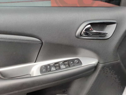 Imagem 14 de 15 de Fiat Freemont Precision 2.4 16v 172 Cv Aut 2013