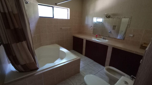 Imagen 26 de 30 de Vendo Belleza De Casa En Óptimas Condiciones, 5 Dormitorios, Amplio Terreno, Plusvalía Y Seguridad
