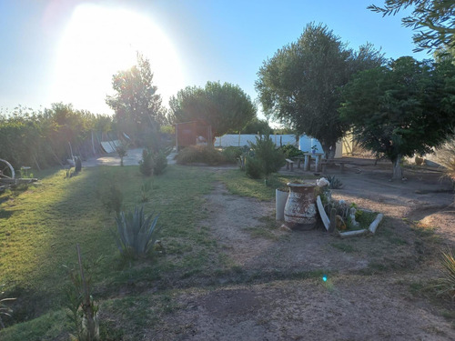 Casa Quinta En Venta - 2 Dormitorios 1 Baño - Mendoza