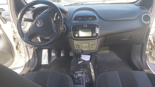 Fiat Punto 1.6 Sporting Uconnect + Nav Blackmotion
