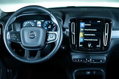 Volvo Xc40 Momentum 2021. Impecable. Trato Directo Y Seguro.