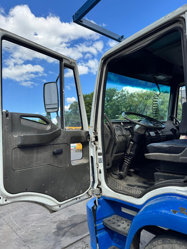 Camión Con Hidrogrúa Iveco Tector 170e22