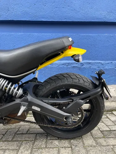 Ducati Scrambler 800 Icon