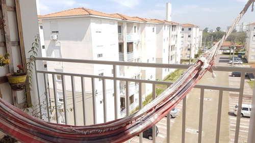 Apartamento Em Humaitá Com 2 Dormitórios - Ot7997