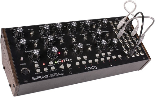 Imagen 3 de 3 de Moog Mother 32 Sintetizador Semi-modular Análogo
