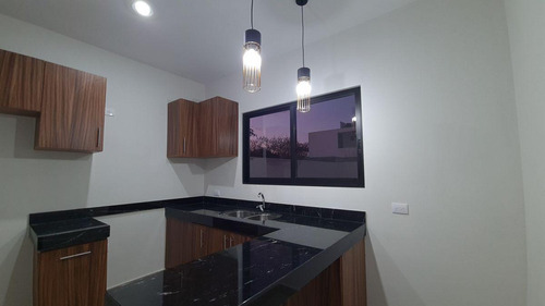 Casa En Venta Merida, San Diego Cutz En Privada, Modelo Min, Preventa A 5 Meses Y Medio.