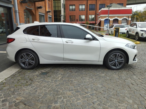 Imagen 7 de 13 de Bmw Serie 1 1.5 118i Sport Line 136cv