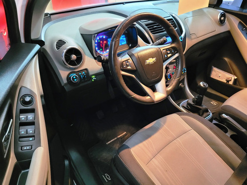 Imagen 2 de 15 de Chevrolet Tracker Ltz Gnc De 5ta Generacion!!!
