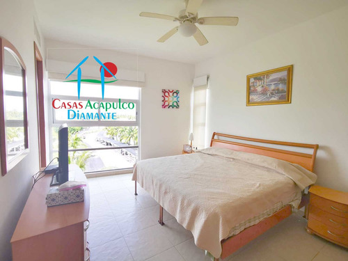Cad Mayan Lakes 1-501. En Condominio Con Club De Playa. Terraza Con Vista A La Alberca Y Jardines