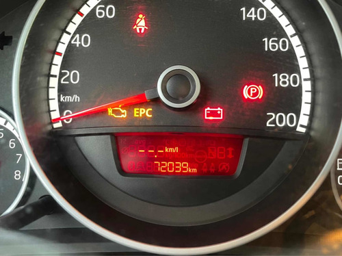 Volkswagen Up! 2015 1.0 High Up! 75cv 3 P