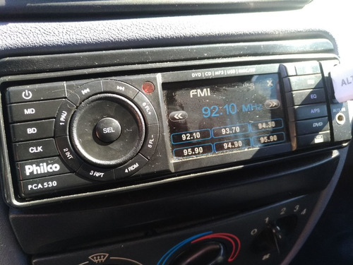 Imagem 8 de 11 de Ford Fiesta 1999 1.0 Class 5p