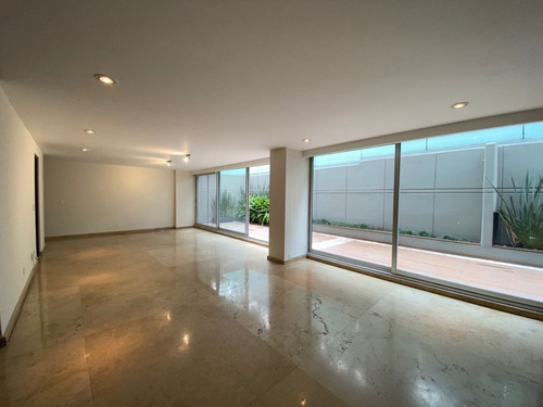 Imagen 1 de 23 de Garden House Con Terraza. Iluminado Y Moderno. Aristóteles