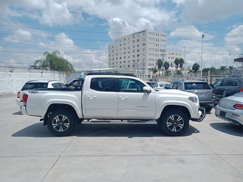 Imagen 1 de 14 de Toyota Tacoma 2017
