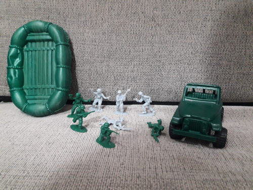 8 Soldados Plasticos Con Jeep Y Gomon Bote Soldaditos Gv70