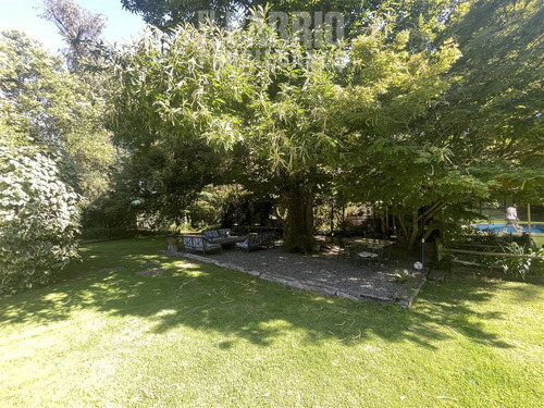 Casa En Venta De 4 Dorm. En Colina