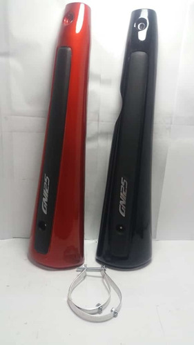 Imagen 1 de 3 de Protector Exosto Gn-125 En Fibra De Vidrio Con Abrazadera