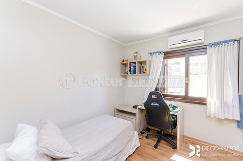 Casa Em Condomínio, 3 Dormitórios, 243.14 M², Menino Deus - 205161