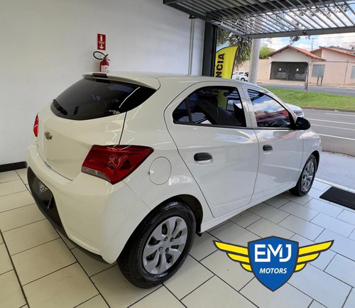Chevrolet Onix ONIX HATCH Joy 1.0 8V Flex 5p Mec.