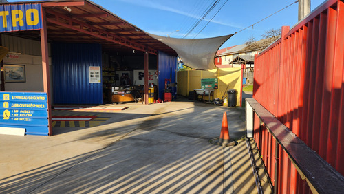 Local Y Establecimiento Comercial De Lubricentro En Talca.