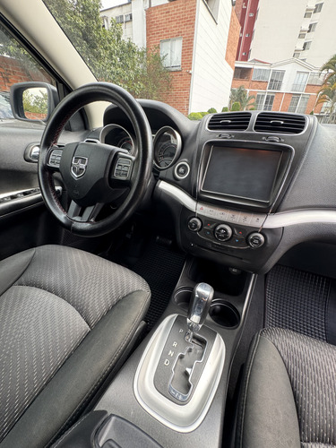 Dodge Journey 2.4 5 Puestos 2.4 Modelo 2011
