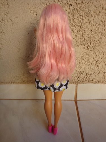 Boneca Barbie Fashionista Plus Size Cabelo Rosa (Usado)