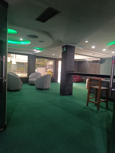 Altamira, Venta Hermoso Local , Ubicación Perfecta Para Un Restaurante, Discoteca, Concesionario De Autos Etc