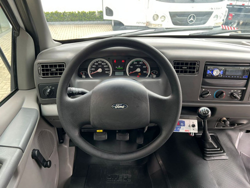 Ford F-350 2.8 Turbo Completa Bau Refrigerado 2017