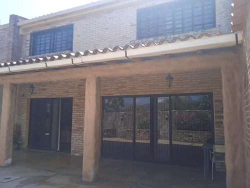 Imagen 2 de 11 de Town House En Venta, Parque Mirador- Valencia
