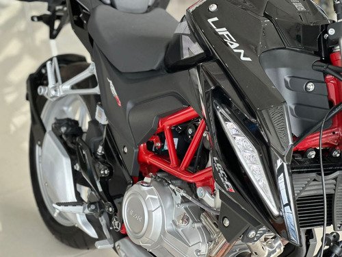 Voge 300r