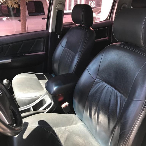 Toyota Hilux 3.0 Cd Srv Cuero I 171cv 4x4 2013