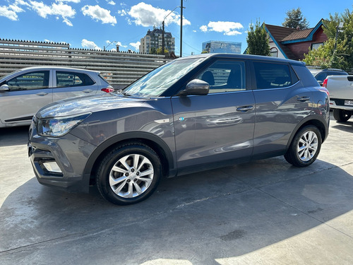SsangYong Tivoli 1.6 4x2 At Full Tv1111