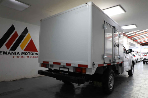 Imagen 6 de 14 de Nissan Chasis Cabina Refrigerad Np300 2020 2p L4/2.4 Man D/