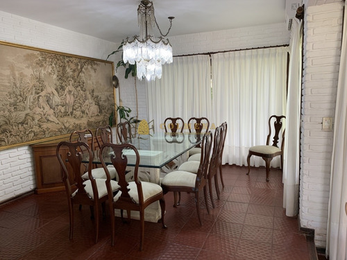 Excelente Residencia De 5 Dormitorios-ref:4553