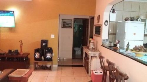 Imagem 9 de 13 de Ótima Chácara Na Praia, 2 Casas, Piscina, 6 Quartos
