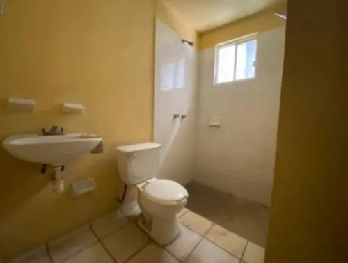 Casa En Venta En Col. Los Laureles