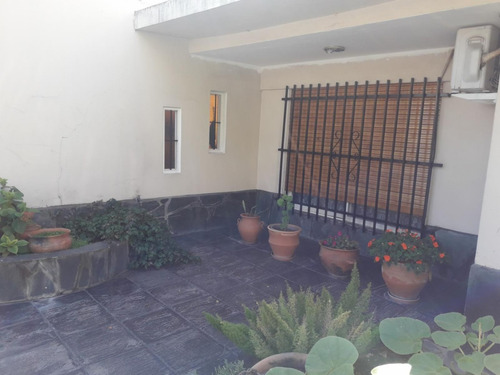 Imagen 17 de 22 de Excelente Casa 5 Ambientes