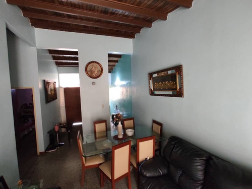 Imagen 4 de 8 de Isabella Hernàndez Vende Casa En Cabudare, Urb Petimora