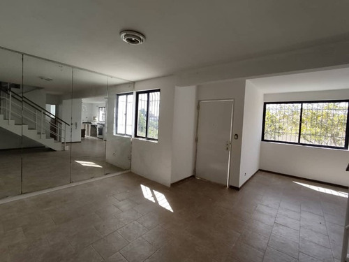 Imagen 7 de 11 de Casa En Conjunto Privado, Carrizales,a 5 Minutos Centro Comercial La Cascada, En Colinas De Carrizales, Cerca A Centro Medico, Colegios.
