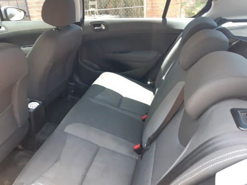 Peugeot 408 2.0 Allure + Nav 2016