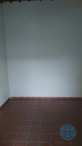 Imagem 5 de 7 de Casa Com 2 Quartos No Alecrim - L-4281