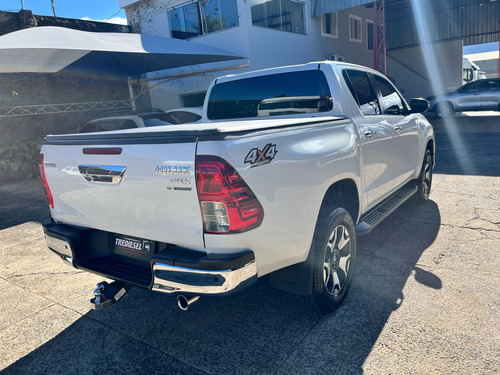 Toyota Hilux 2.8 Tdi Srx Cab. Dupla 4x4 Aut. 4p