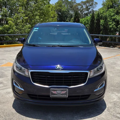 Kia Sedona 3.3 V6 Lx At