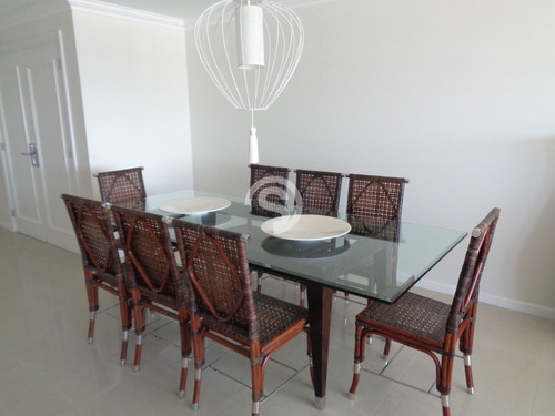Apartamento Ubicado En Playa Brava- Ref: 3974