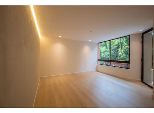 Apartamento De 189 M2 Totalmente Remodelado En La Tomatera, El Poblado