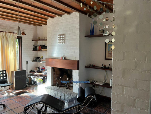 Imagen 2 de 14 de Impecable Casa En La Mejor Calle De Parque Miramar