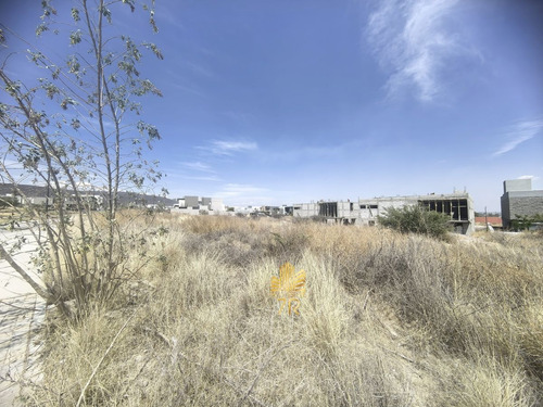 Terreno Plano En Venta En La Espiga, Querétaro.