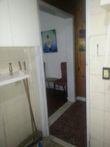Imagen 5 de 12 de Depto 3 Amb Frente Balcon X Escalera
