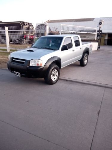 Imagen 5 de 10 de Nissan Frontier 4x4 Xe 2.8 Td Cab Dob