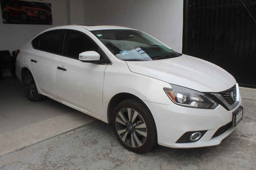 Imagen 1 de 15 de Nissan Sentra 2018 4p Exclusive L4/1.8 Aut Nave